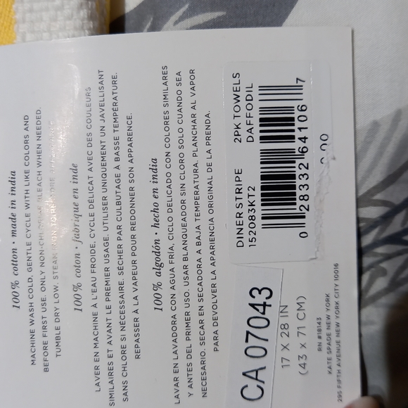 SOLD: Kate Spade 2pk kitchen towels NWT - Picture 6 of 6